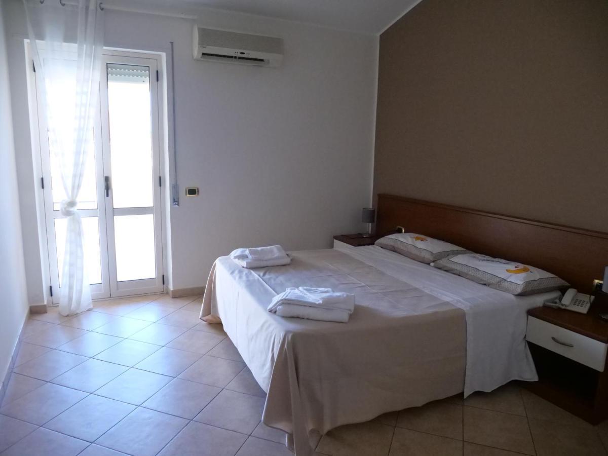 Grand Hostel Calabria Pietrapaola Zewnętrze zdjęcie